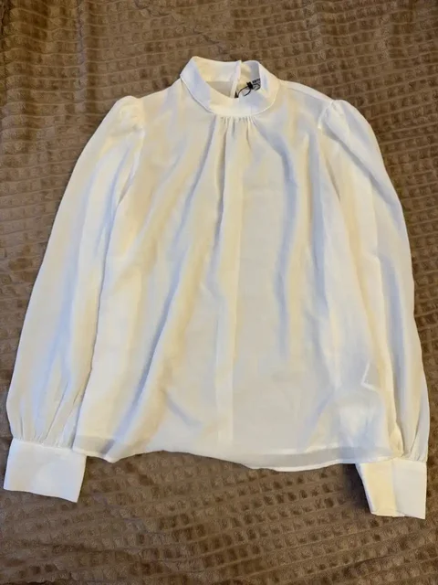 Женская блузка (новая) - частное объявление в Санкт-Петербург