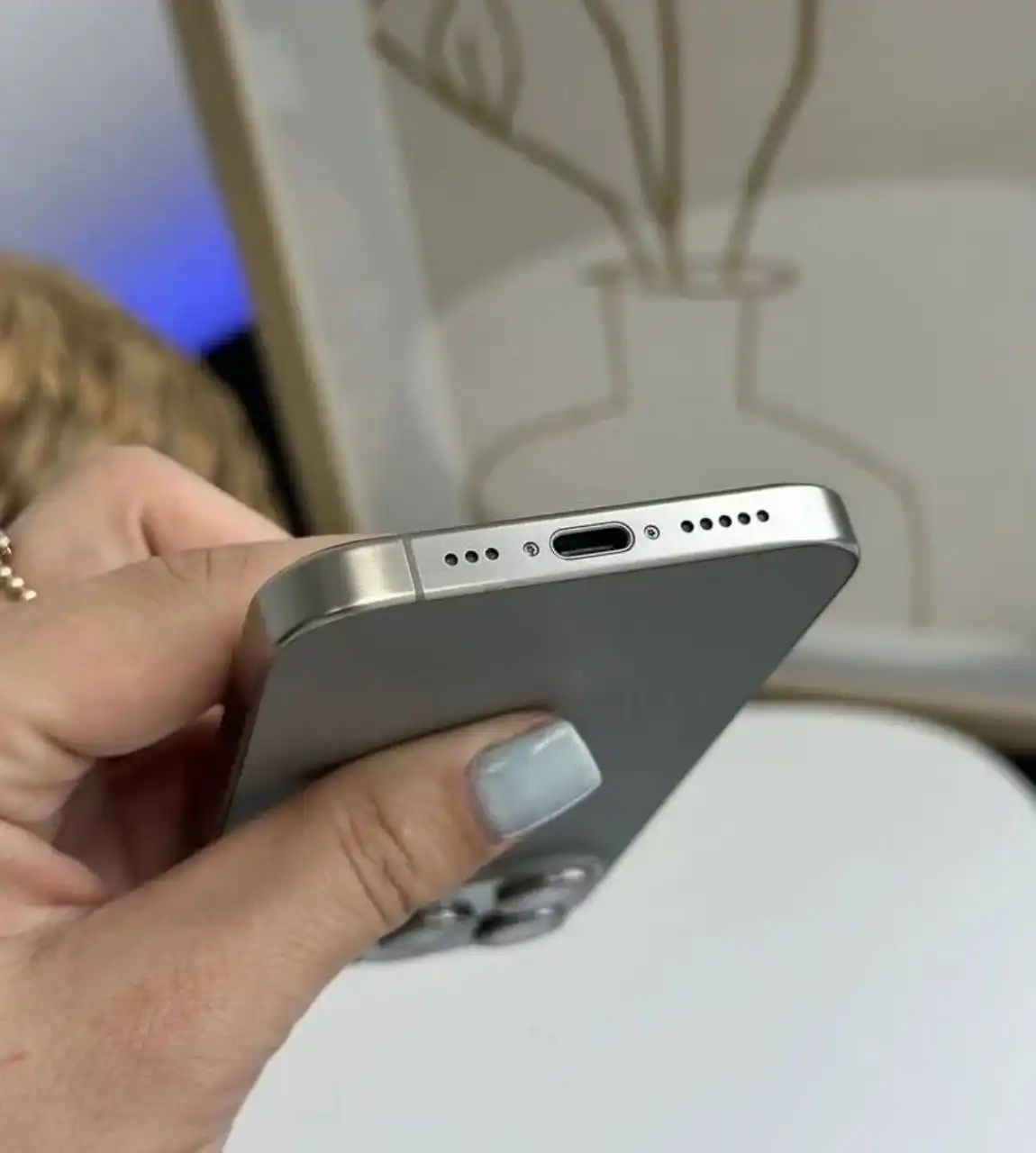 Продам iPhone 15 Pro 256 ГБ