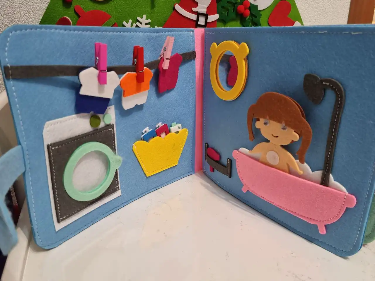 Книжка из фетра в новом состоянии