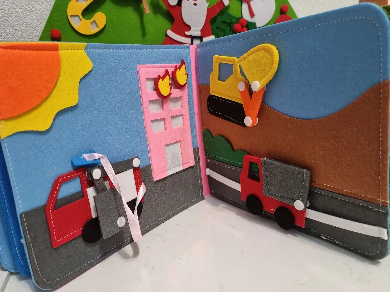Книжка из фетра в новом состоянии