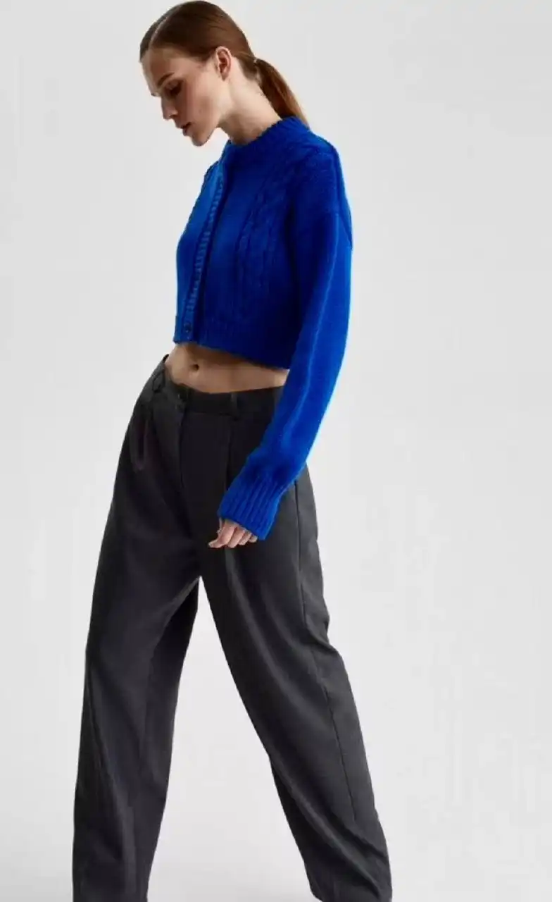 Укороченный вязаный кардиган Aimclo синий