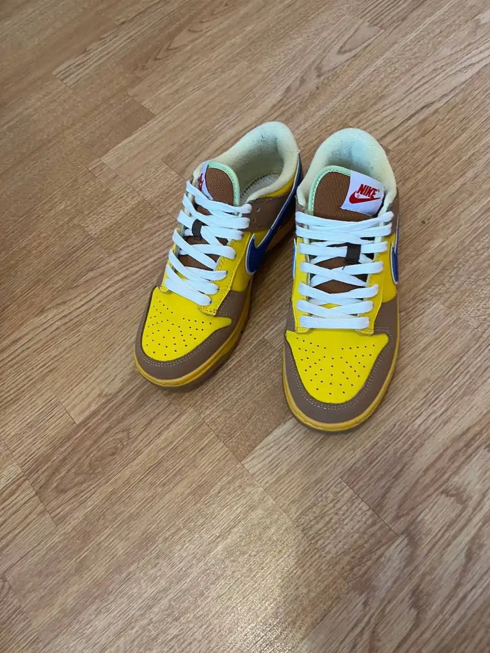 Кроссовки женские 38 размер б/у