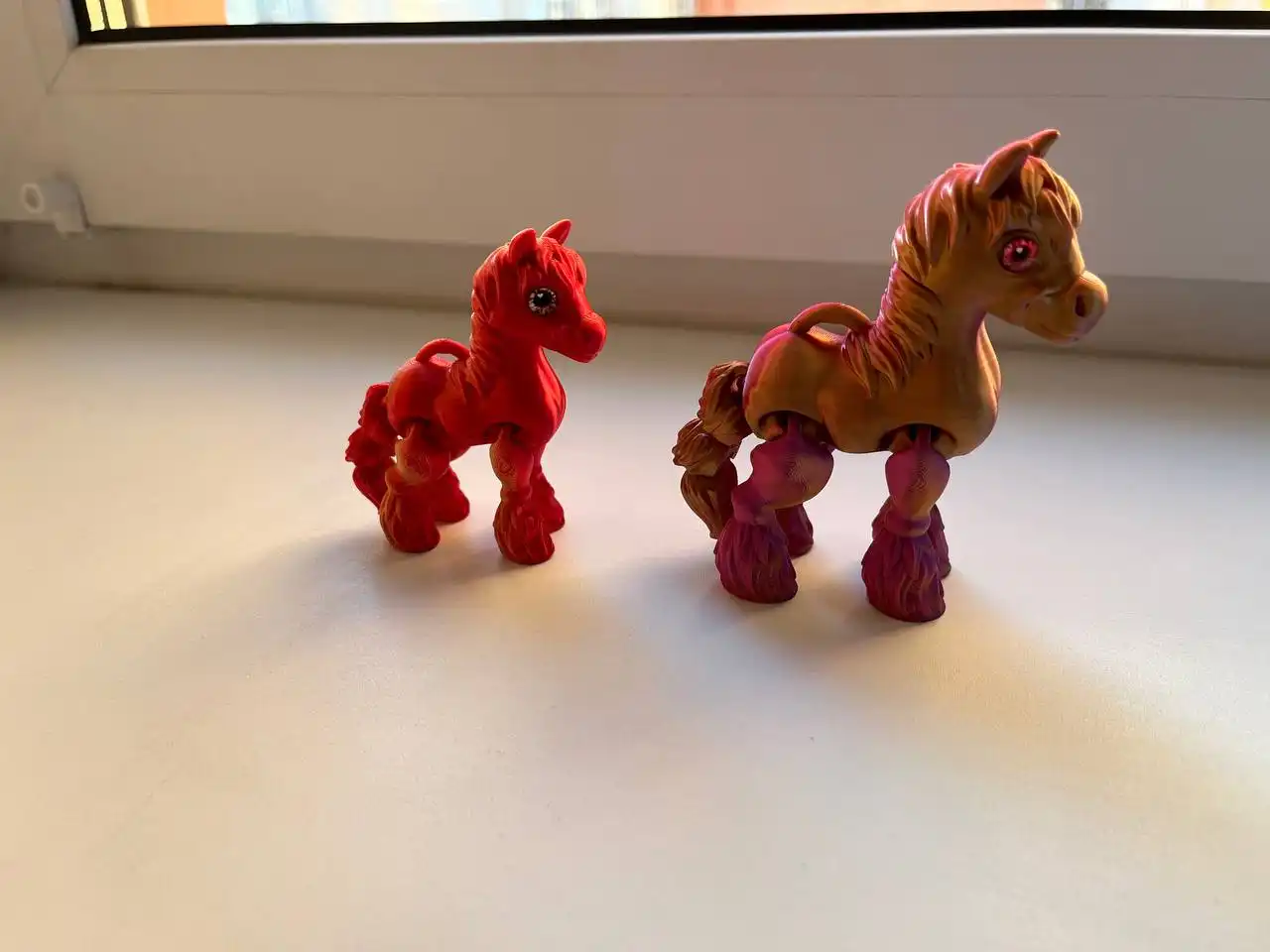 Продажа лошадок и брелков в виде лошадок