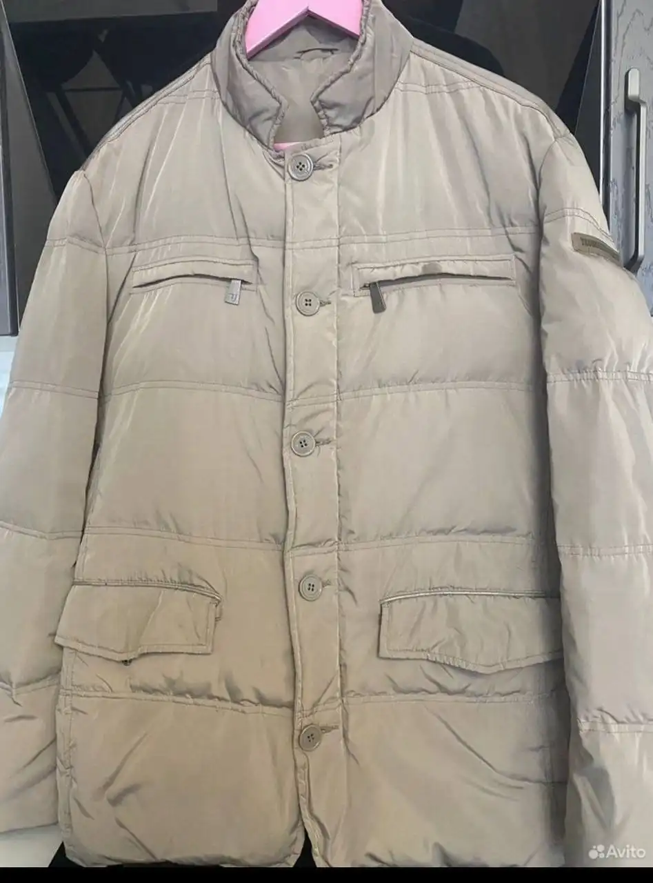 Продам оригинальный пуховик Trussardi