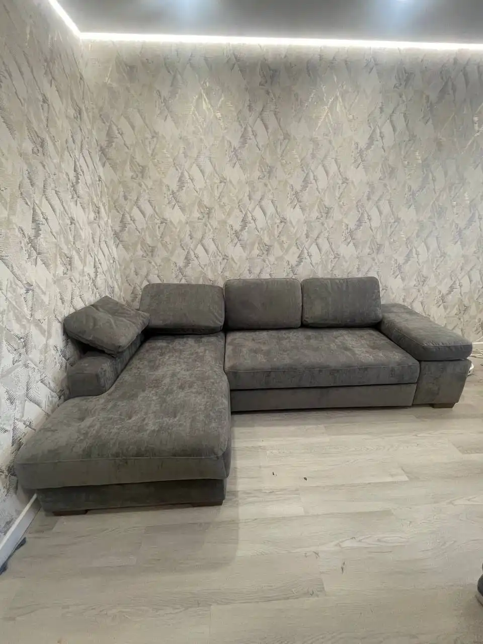 Перетяжка и ремонт мебели Икона Стиля