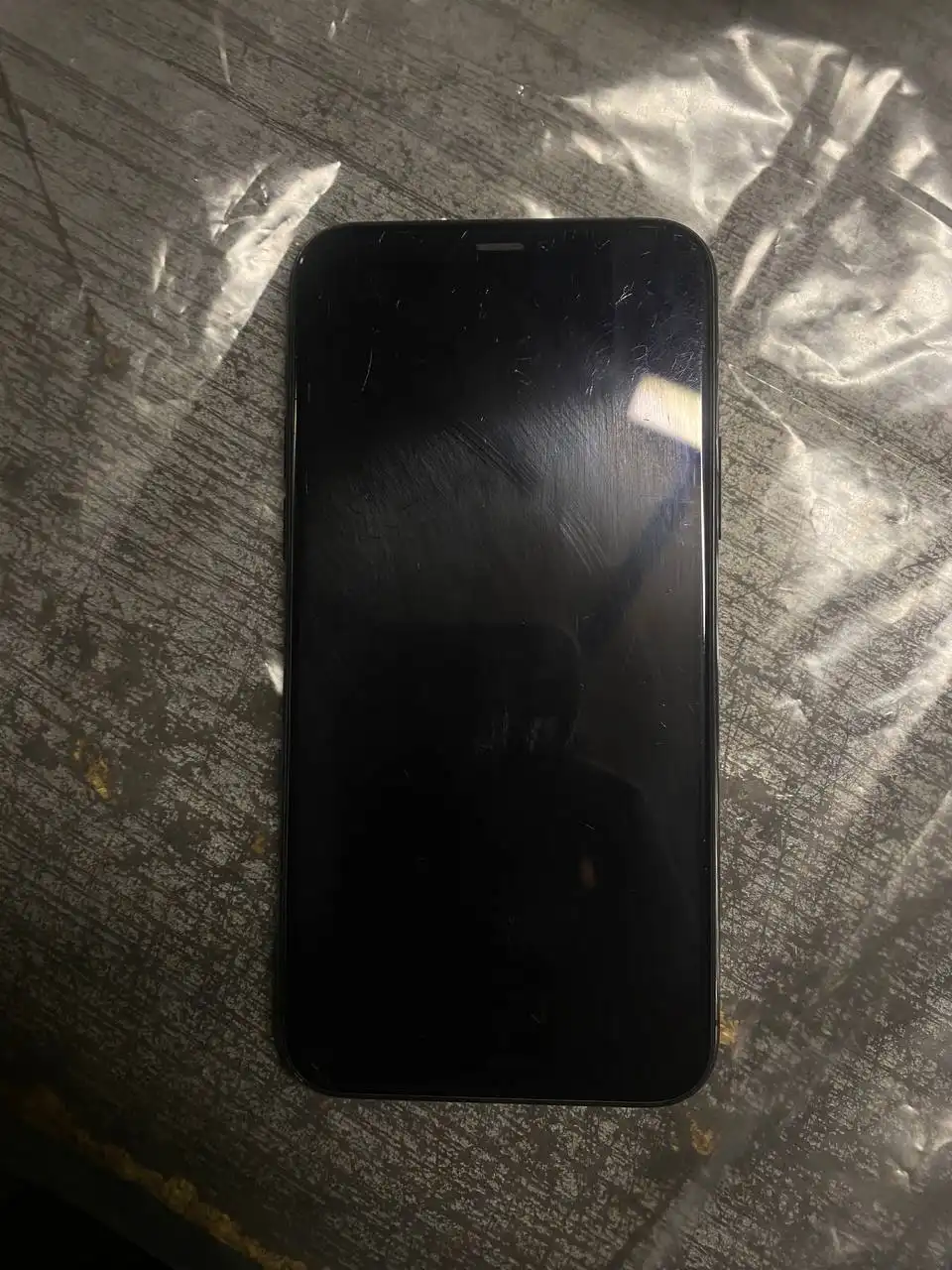 Продам iPhone 11 Pro