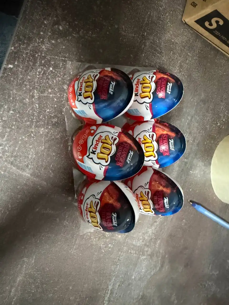 Kinder Joy Stranger Things Польша