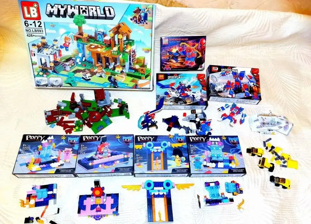 Пакет конструкторов Lego, Майнкрафт, Поппи Плей Тайм с ковриком и фигурками
