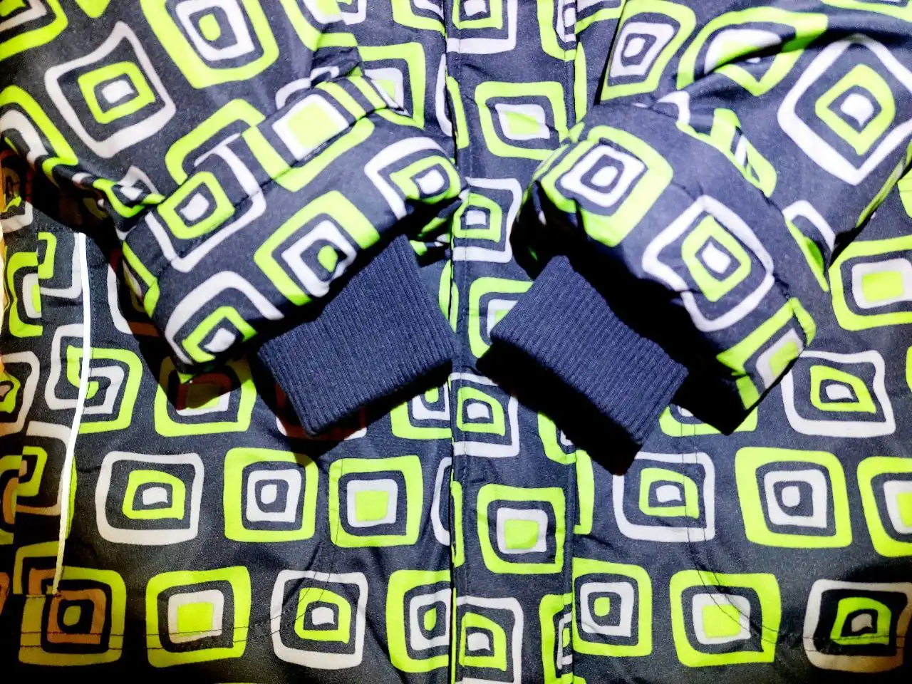 Комплект зимний для мальчика V-baby 10 лет