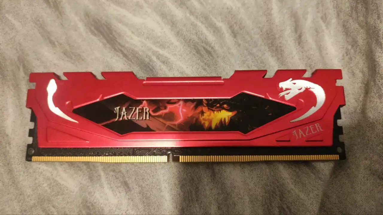 ОЗУ DDR4 3200MHZ на 4 гб и 8 гб