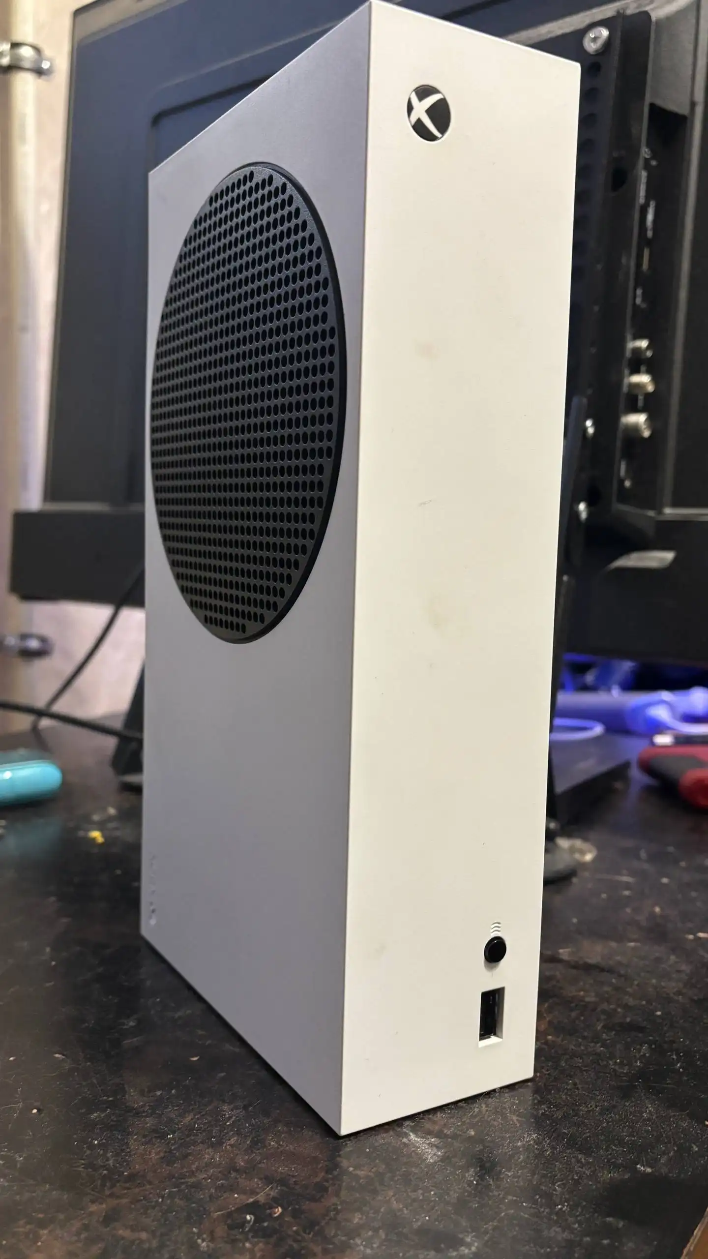 Xbox Series S 512ГБ в отличном состоянии