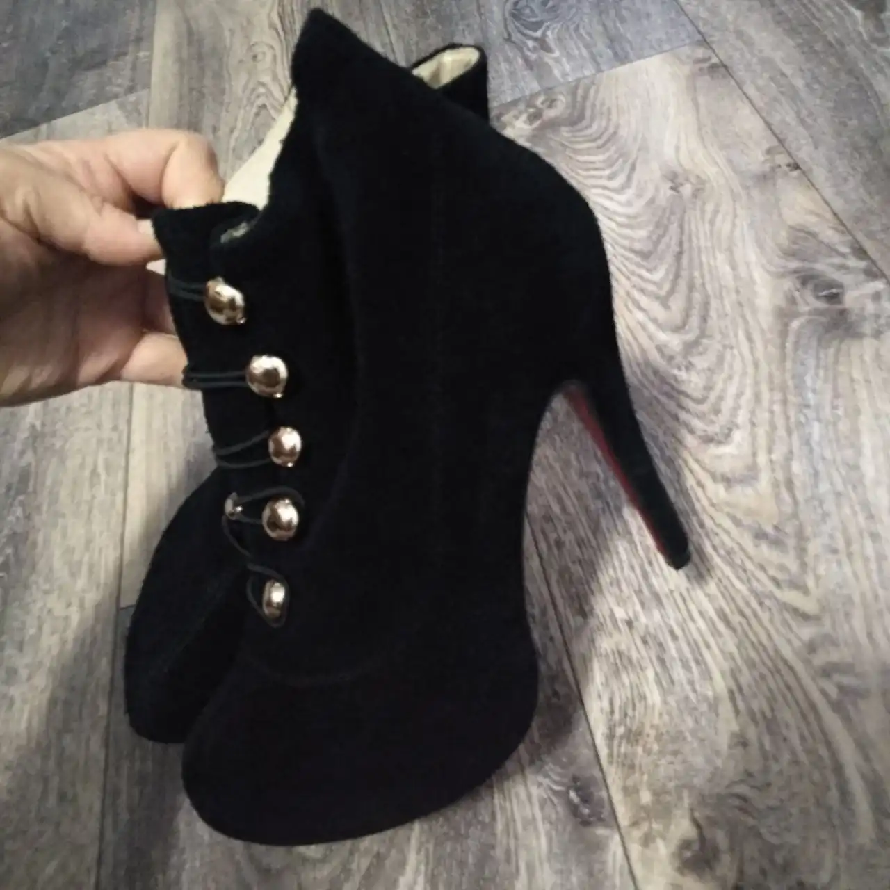 Christian Louboutin черный замш 38 размер