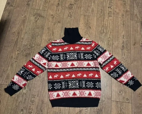 Вязаный новогодний свитер L - частное объявление в Санкт-Петербург