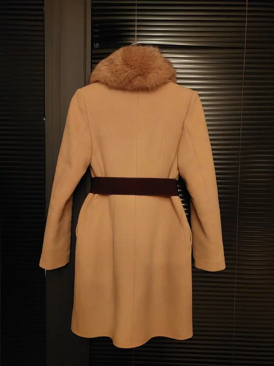 Продажа женских зимних пальто