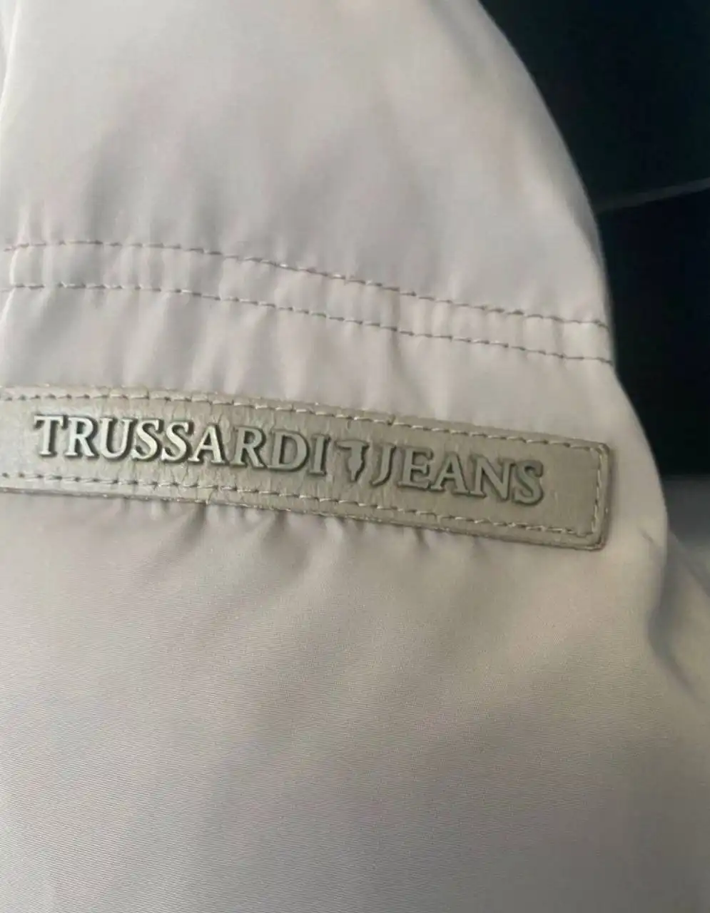 Trusardi размер 50-52 отличное состояние