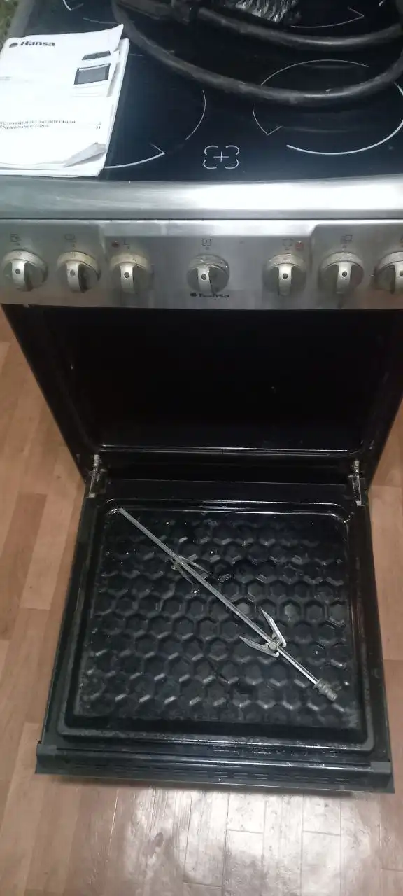 Плита с противнем и вертелом отдам даром