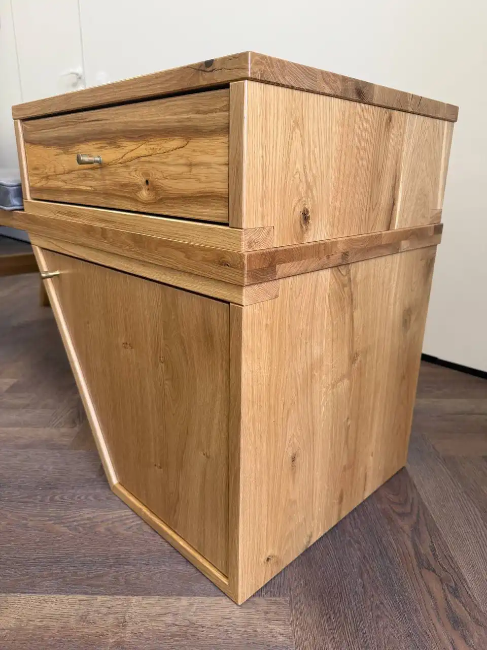 Продажа скамейки-кушетки из натурального массива дуба