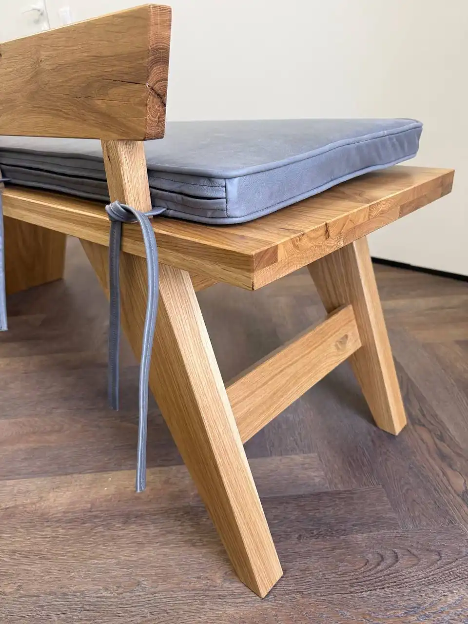 Продажа скамейки-кушетки из натурального массива дуба