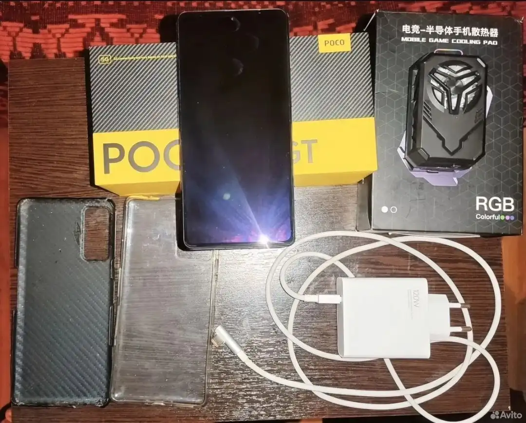 Продажа смартфона Poco F4 GT с комплектом