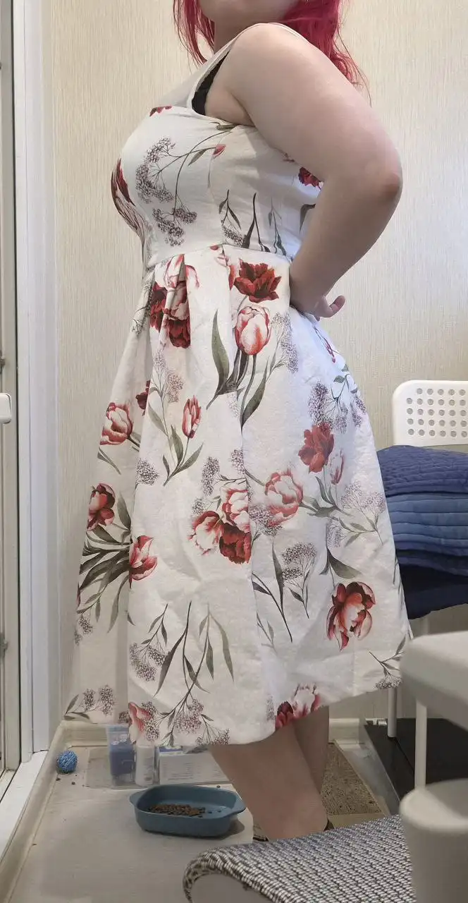 Продажа красивых платьев размера М