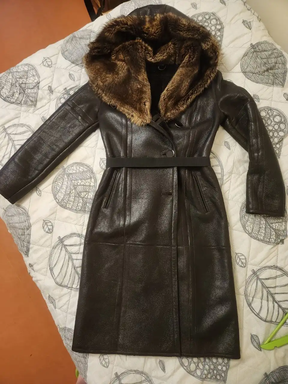 Продам шубу и дубленку - Верхняя одежда (Одежда) в Санкт-Петербург