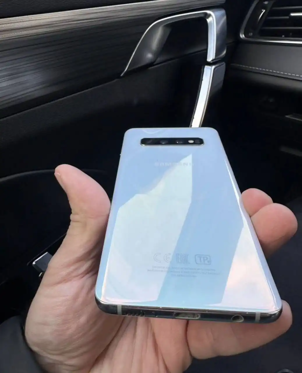 Продам Samsung S10 128gb - Смартфоны (Электроника) в Санкт-Петербург