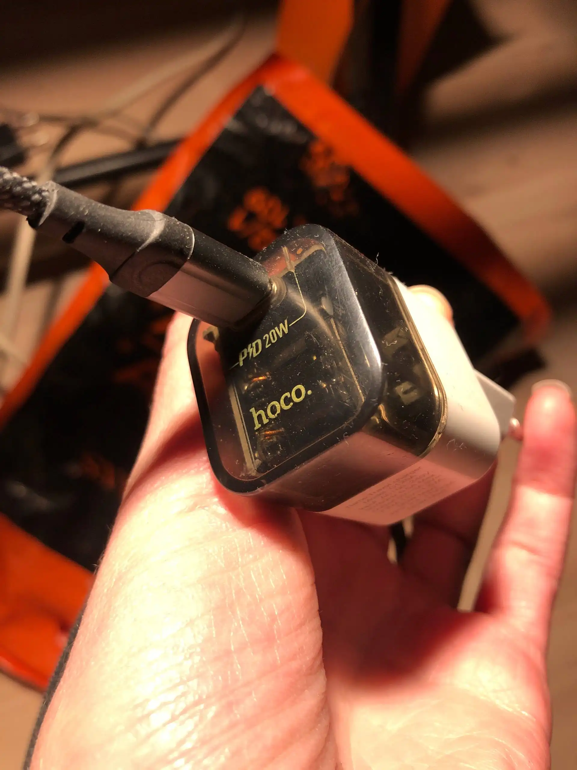 Продам зарядку айфоновую шнур с адаптером хоко