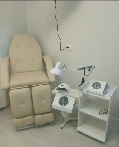 Продам педикюрное кресло и оборудование - частное объявление в Санкт-Петербург