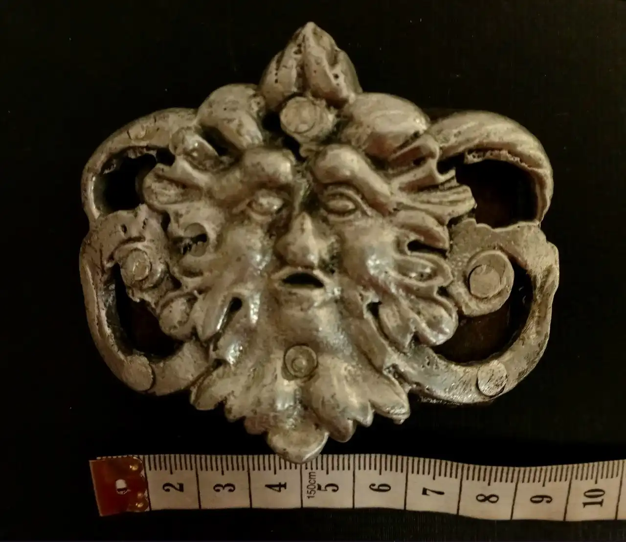 Декоративная пряжка из сплава с оловом на основе советской военной формы