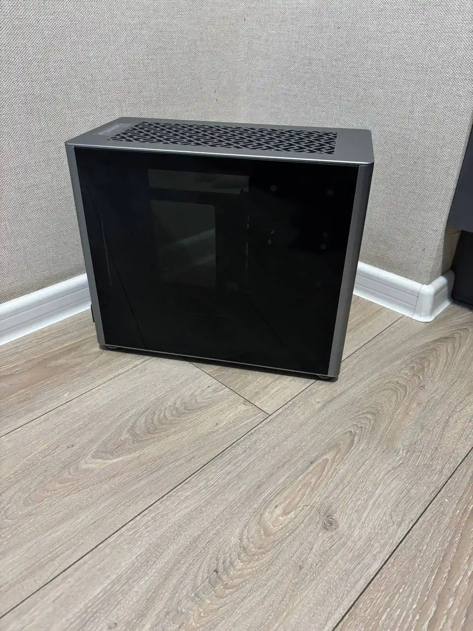 Продам мини SFF корпус Jonsbo A4 Silver - Компьютерные корпуса (Электроника) в Санкт-Петербург