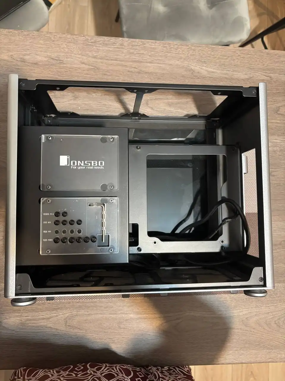 Продам мини SFF корпус Jonsbo A4 Silver - Компьютерные корпуса (Электроника) в Санкт-Петербург