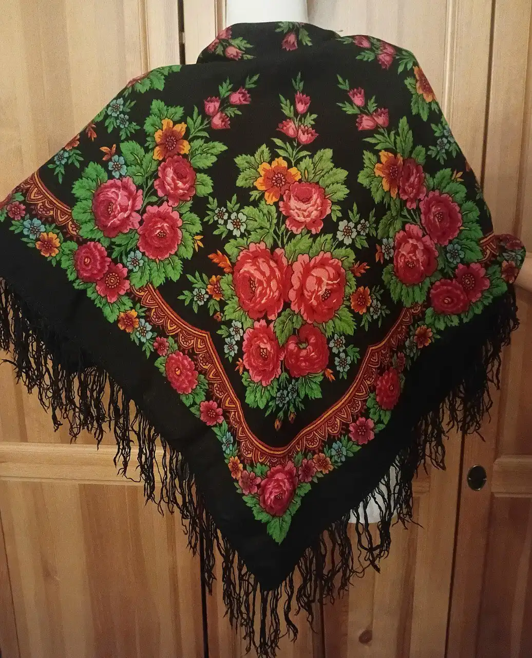 Редкий павловопосадский платок "Матрёшка" - Текстиль (Барахолка) в Санкт-Петербург