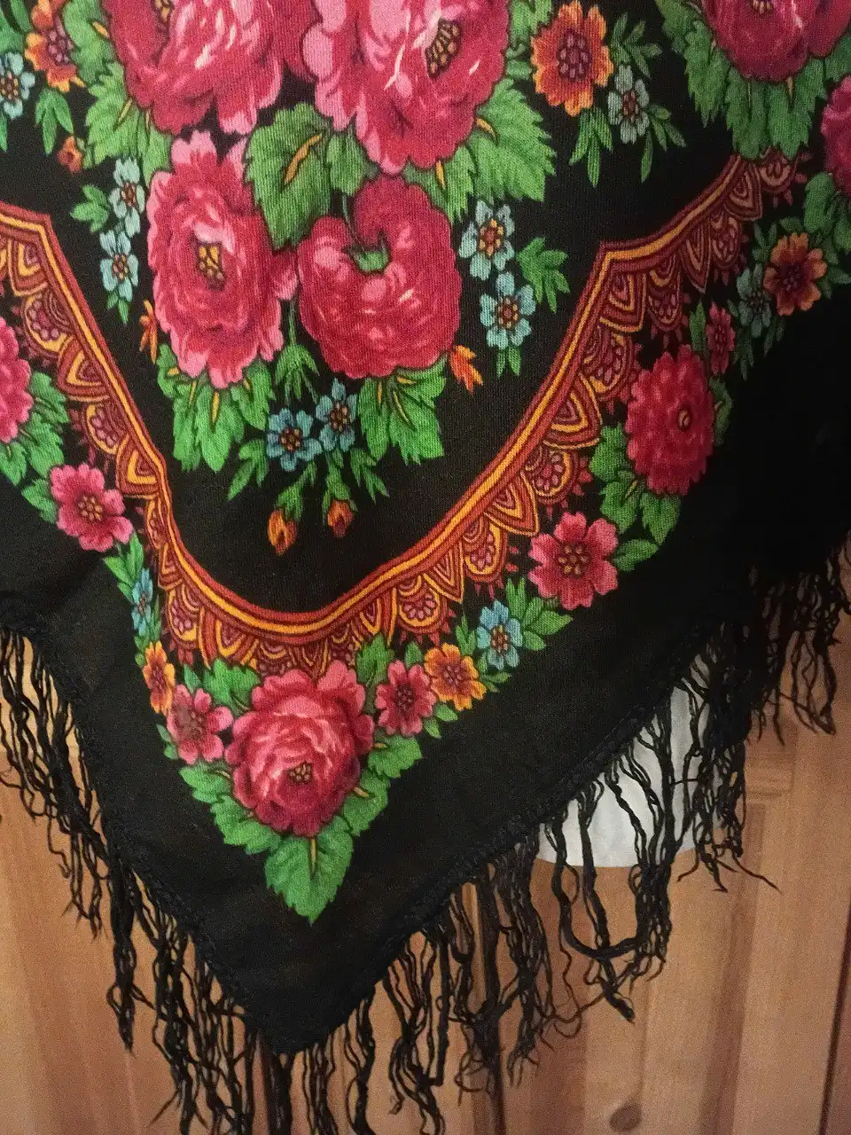 Редкий павловопосадский платок "Матрёшка" - Текстиль (Барахолка) в Санкт-Петербург