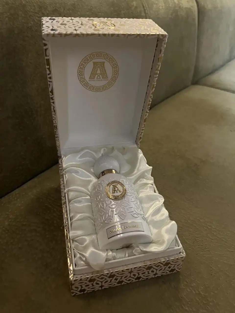 Продажа новых парфюмов TOM FORD, ATTAR COLLECTION, KILIAN PARIS, YVES SAINT LAURENT - Парфюмерия (Барахолка) в Санкт-Петербург