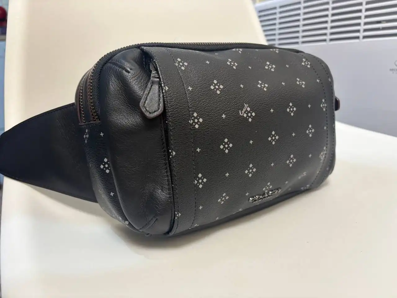 Сумка Coach в состоянии новой - Сумки (Барахолка) в Санкт-Петербург