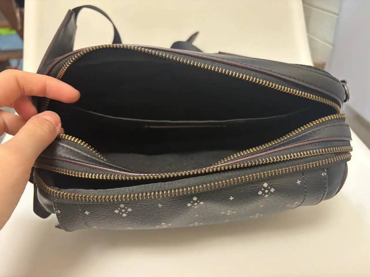 Сумка Coach в состоянии новой - Сумки (Барахолка) в Санкт-Петербург