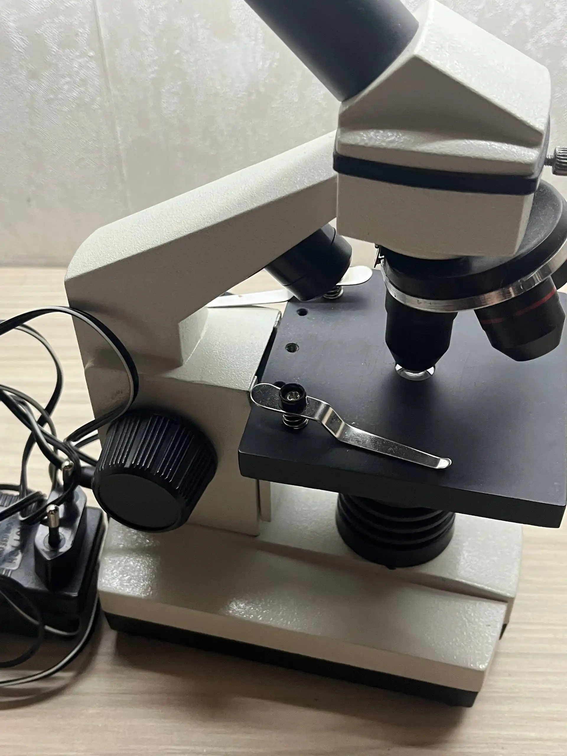 Микроскоп с микропрепаратами насекомых - Хобби и отдых в Санкт-Петербург