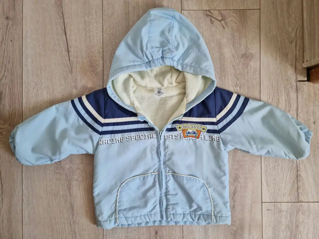 Демисезонная курточка размер 68 - Верхняя одежда (Одежда) в Санкт-Петербург