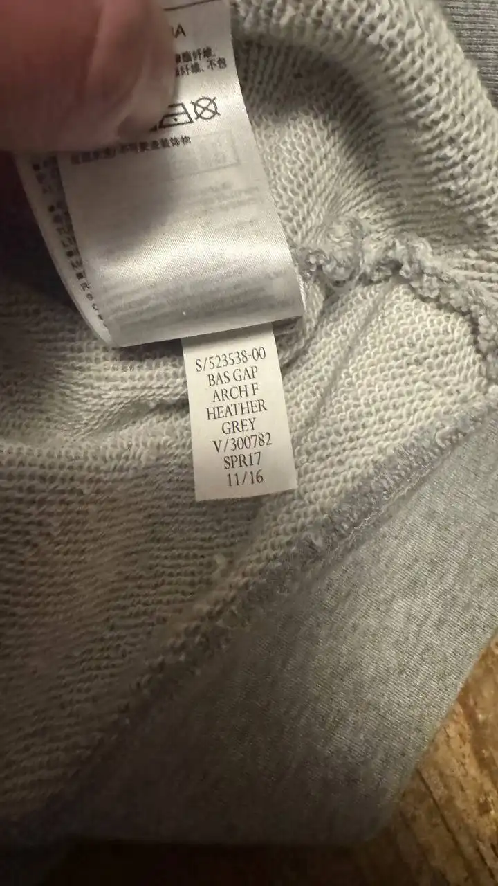 Толстовка худи на молнии XL в отличном состоянии - Толстовки/худи (Одежда) в Санкт-Петербург