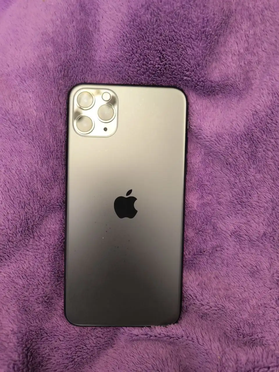 Продажа смартфонов Redmi 13T Pro и iPhone 11 Pro Max - Смартфоны и телефоны (Электроника) в Санкт-Петербург