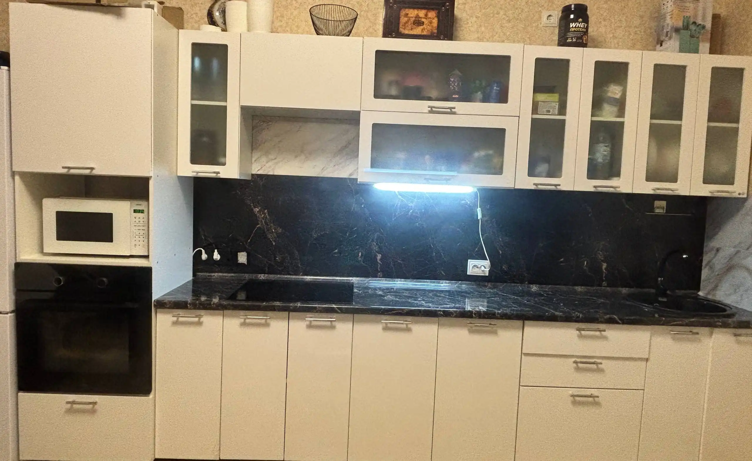 Продажа кухонного гарнитура в идеальном состоянии - Кухонная мебель (Для дома и дачи) в Санкт-Петербург