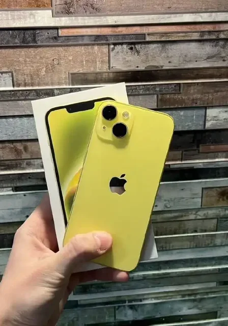 iPhone 14 128ГБ в хорошем состоянии - Видеокарты в Санкт-Петербург