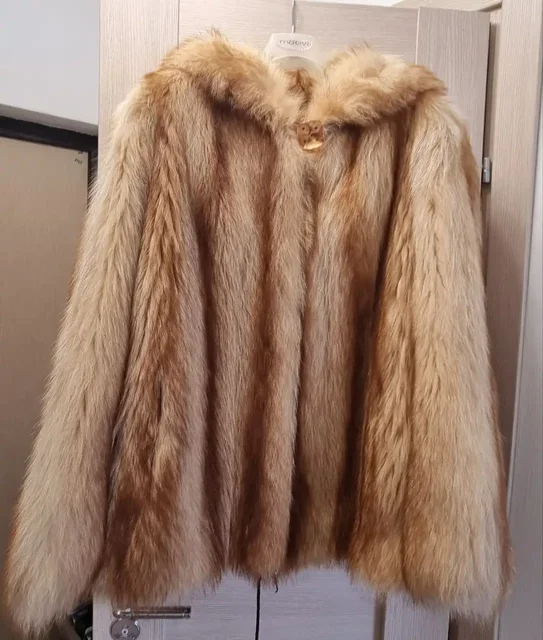 Продажа шубы из натуральной лисы - Красота и здоровье в Санкт-Петербург