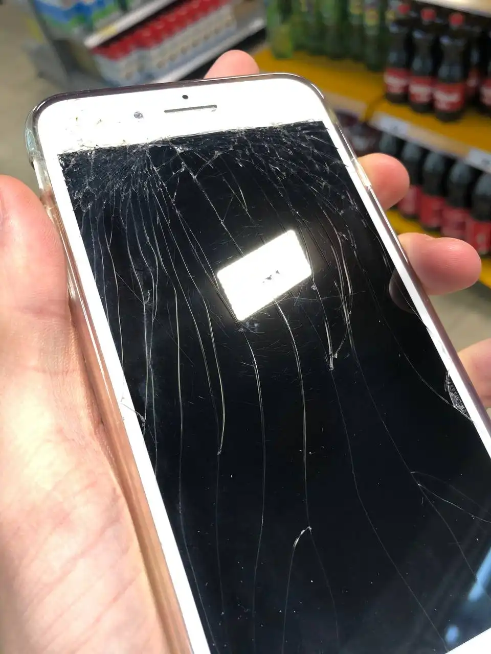 Айфон 8+ с разбитым дисплеем - Смартфоны (Электроника) в Санкт-Петербург