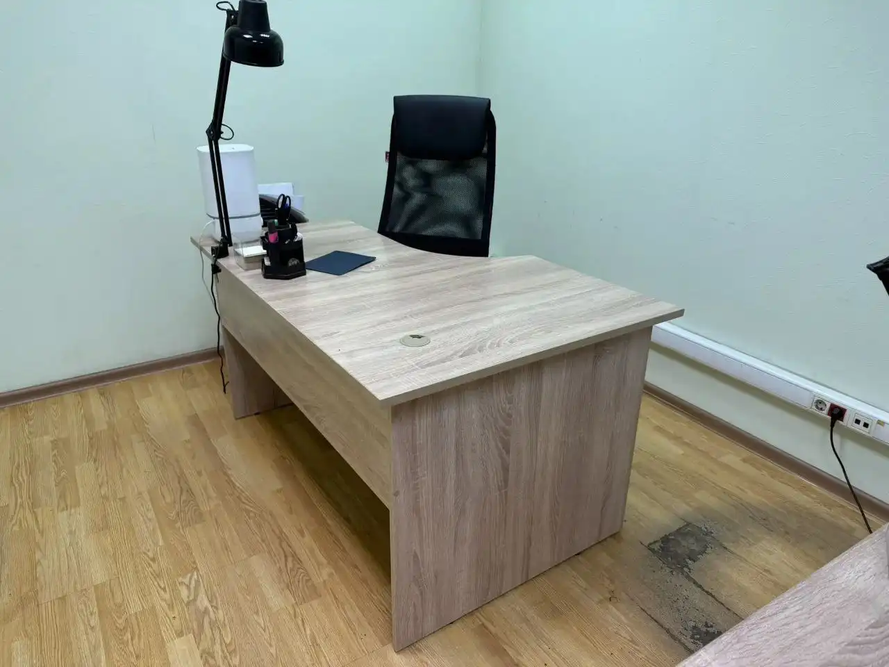 Продается офисная мебель и техника - Мебель (Барахолка) в Санкт-Петербург