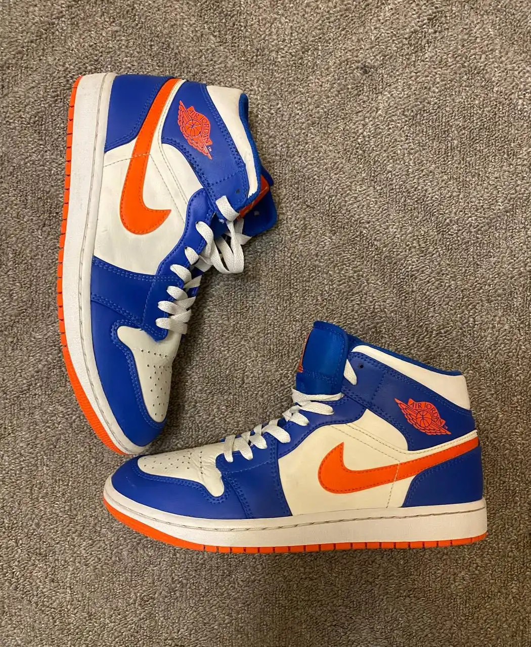 Продажа кроссовок и одежды брендов Air Jordan, Nike, Yeezy Gap, Vlone, Amiri - Одежда в Санкт-Петербург