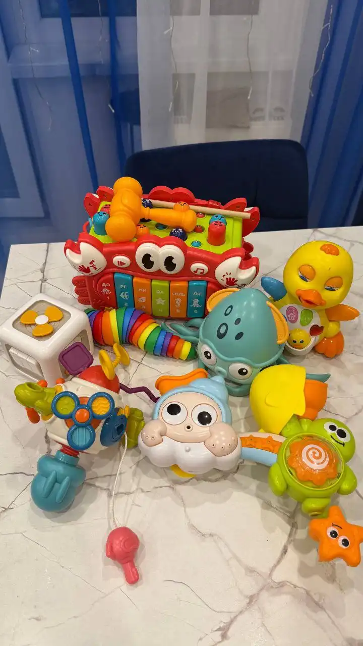 Игрушки пакетом в отличном состоянии - Игрушки (Барахолка) в Санкт-Петербург