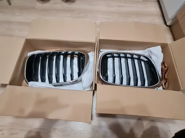 Решетки радиатора BMW в Калининском районе - Запчасти в Санкт-Петербург