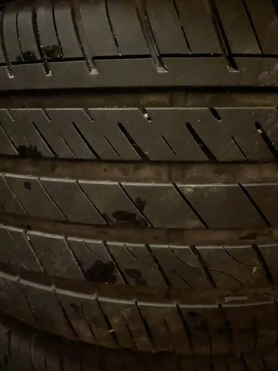 Продажа летней резины GRENLANDER L-ZEAL 56 315/35 r20 - Шины и диски (Запчасти) в Санкт-Петербург