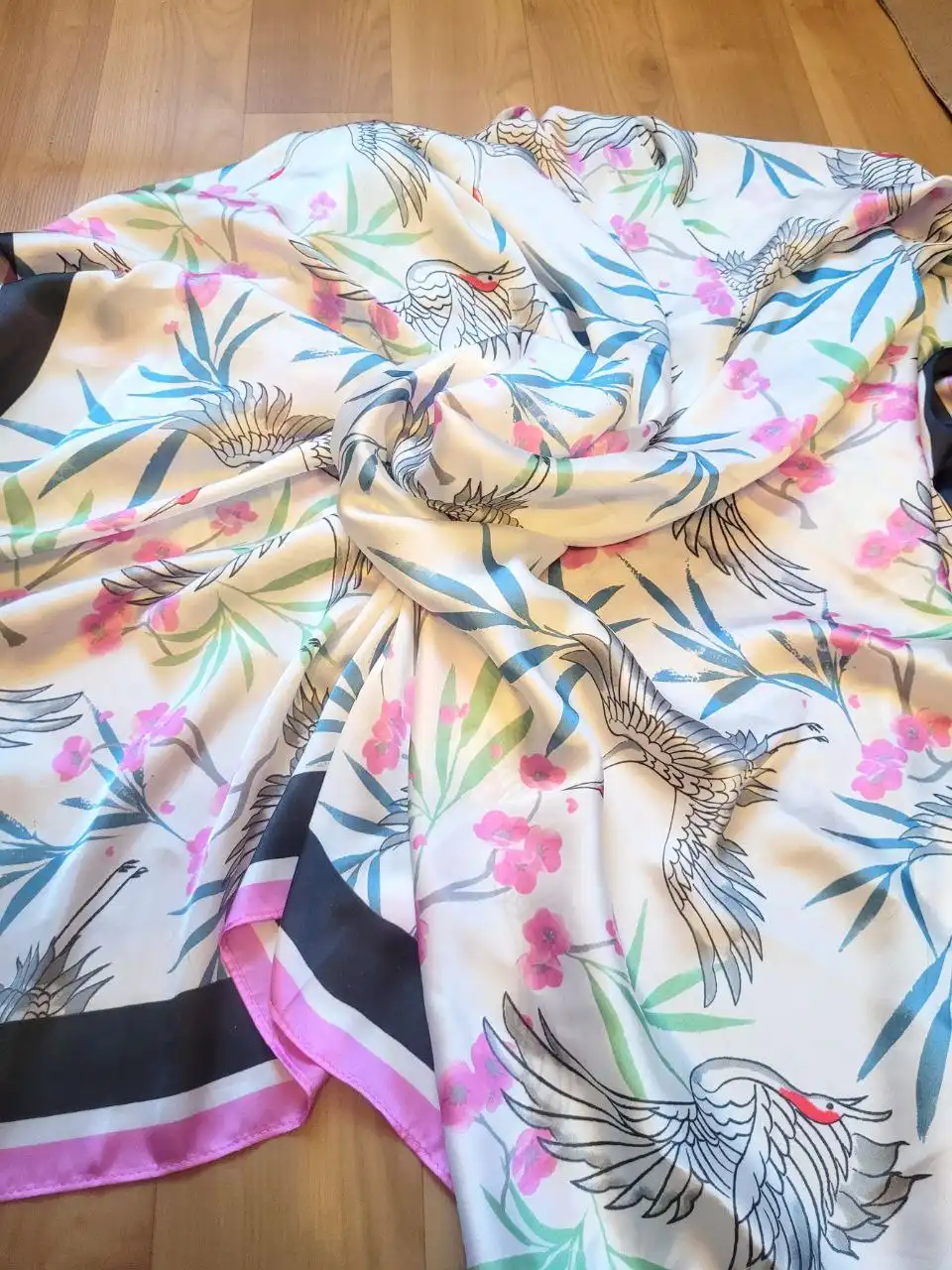 Женские аксессуары: платки, браслеты, подвески - Аксессуары (Барахолка) в Санкт-Петербург